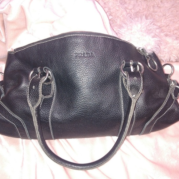 SOLD Authentic Prada handbag - Picture 3 of 8
